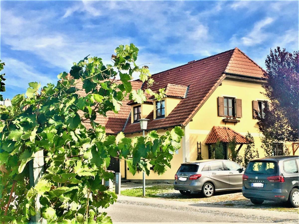 Landhaus Weinblick Hotel Rohrendorf bei Krems ภายนอก รูปภาพ